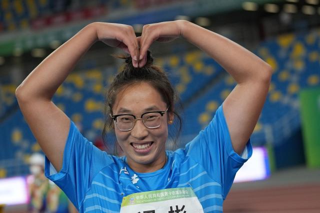 九游体育官方网站-田径世锦赛第6日:冯彬期待突破 刘诗颖吕会会亮相